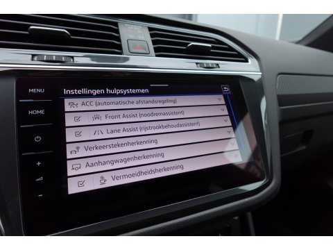 Volkswagen Tiguan 1.5 TSI R-Line PANO KEYLESS 360