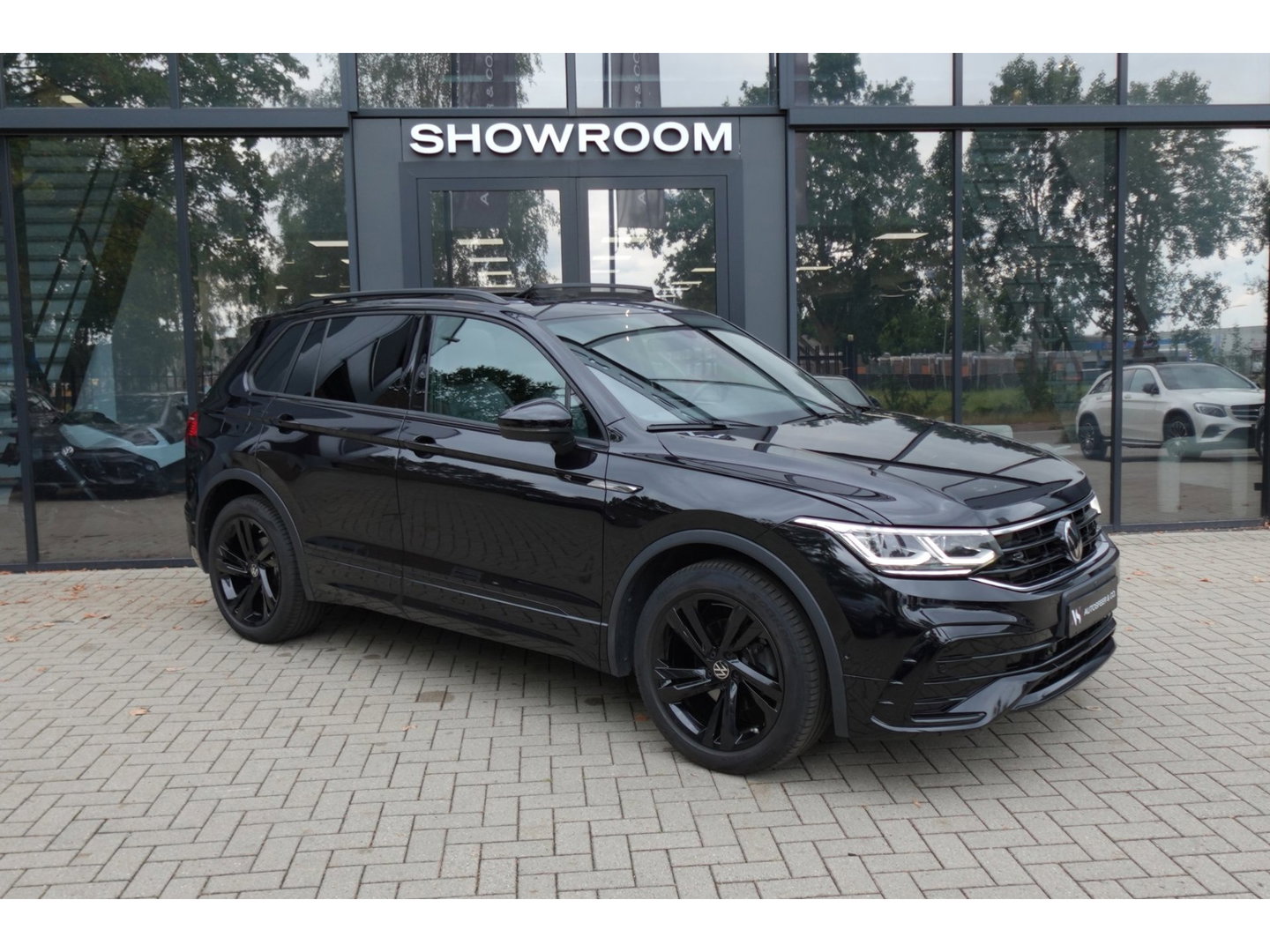 Volkswagen Tiguan 1.5 TSI R-Line PANO KEYLESS 360