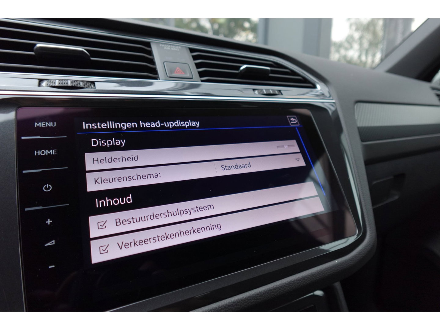 Volkswagen Tiguan 1.5 TSI R-Line PANO KEYLESS 360