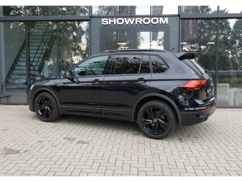 Volkswagen Tiguan 1.5 TSI R-Line PANO KEYLESS 360