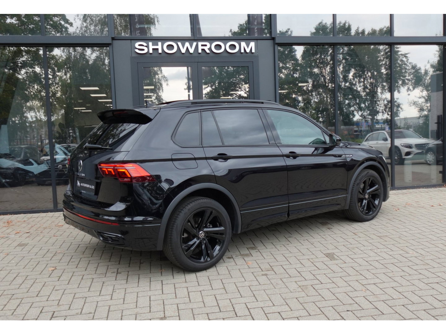 Volkswagen Tiguan 1.5 TSI R-Line PANO KEYLESS 360