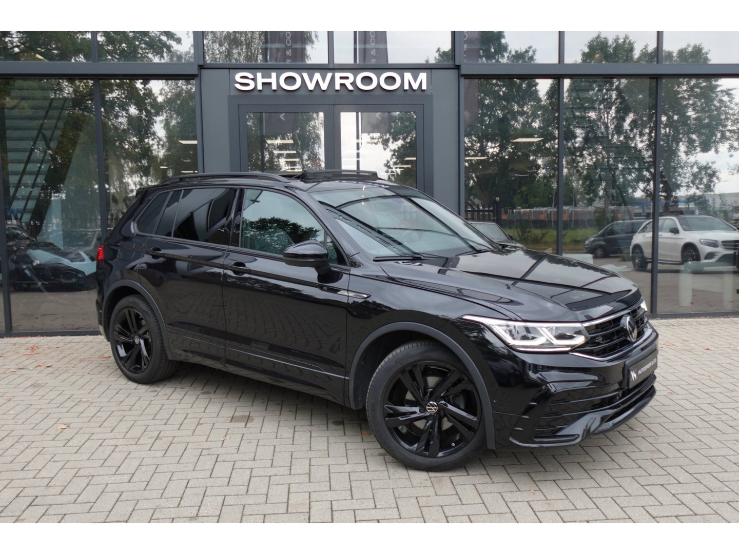 Volkswagen Tiguan 1.5 TSI R-Line PANO KEYLESS 360