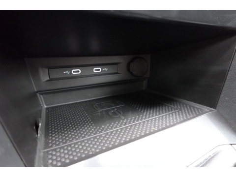 Volkswagen Tiguan 1.5 TSI R-Line PANO KEYLESS 360