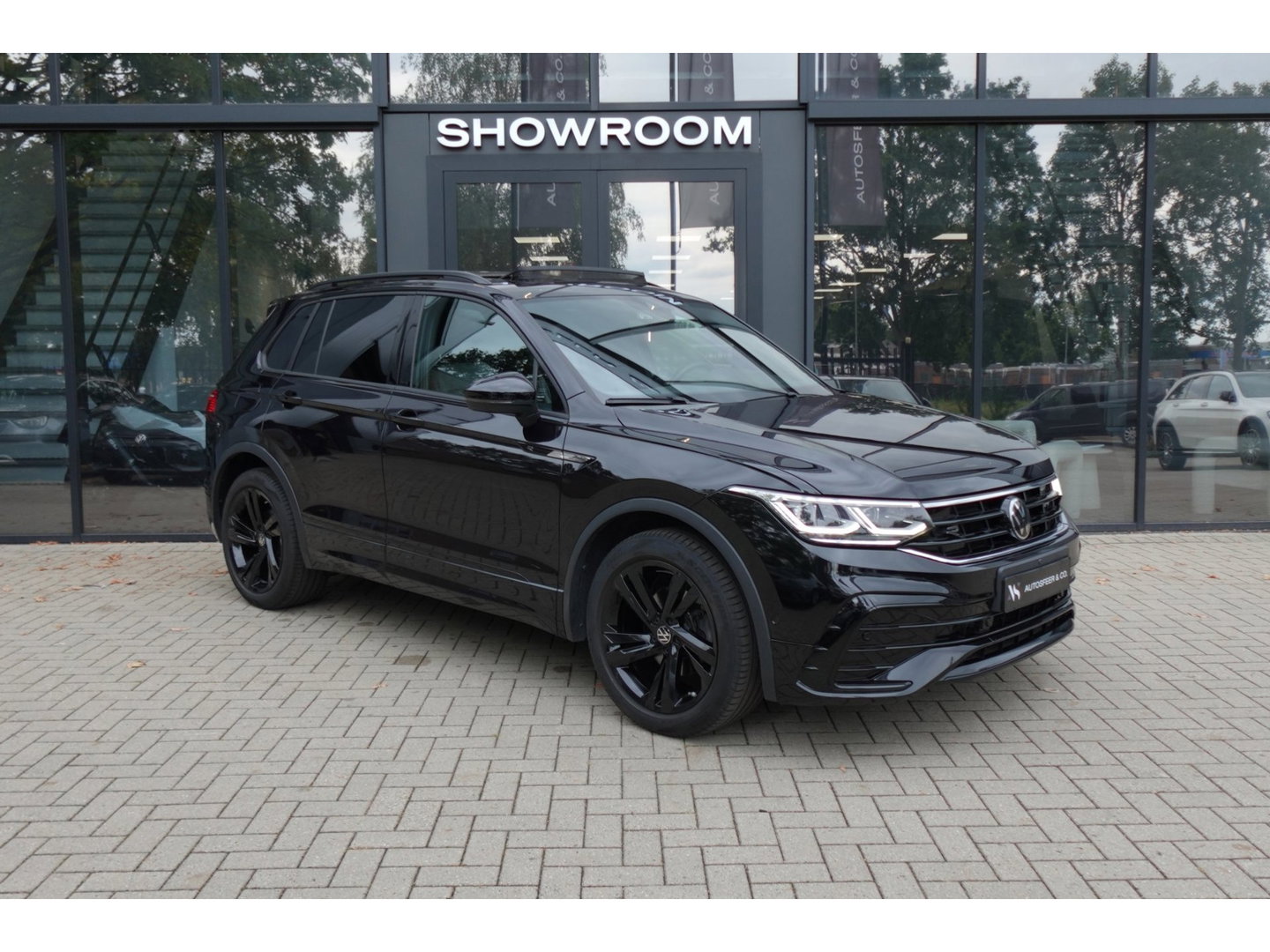 Volkswagen Tiguan 1.5 TSI R-Line PANO KEYLESS 360