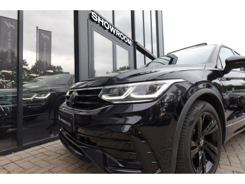 Volkswagen Tiguan 1.5 TSI R-Line PANO KEYLESS 360