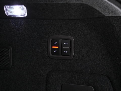 Porsche Cayenne 3.0 E-Hybrid (Plug-in) {SoH-100%} (INCL.BTW) *PANO | LEATHER | FULL-LED | SPORT-CHRONO | MEMORY-PACK | BOSE-SOUND | TOP-VIEW | HEATED-COMFORTSEATS | NAVI-FULLAMP | PRIVACY-GLASS | SHIFT-PADDLES | 22''ALU | TOWBAR*