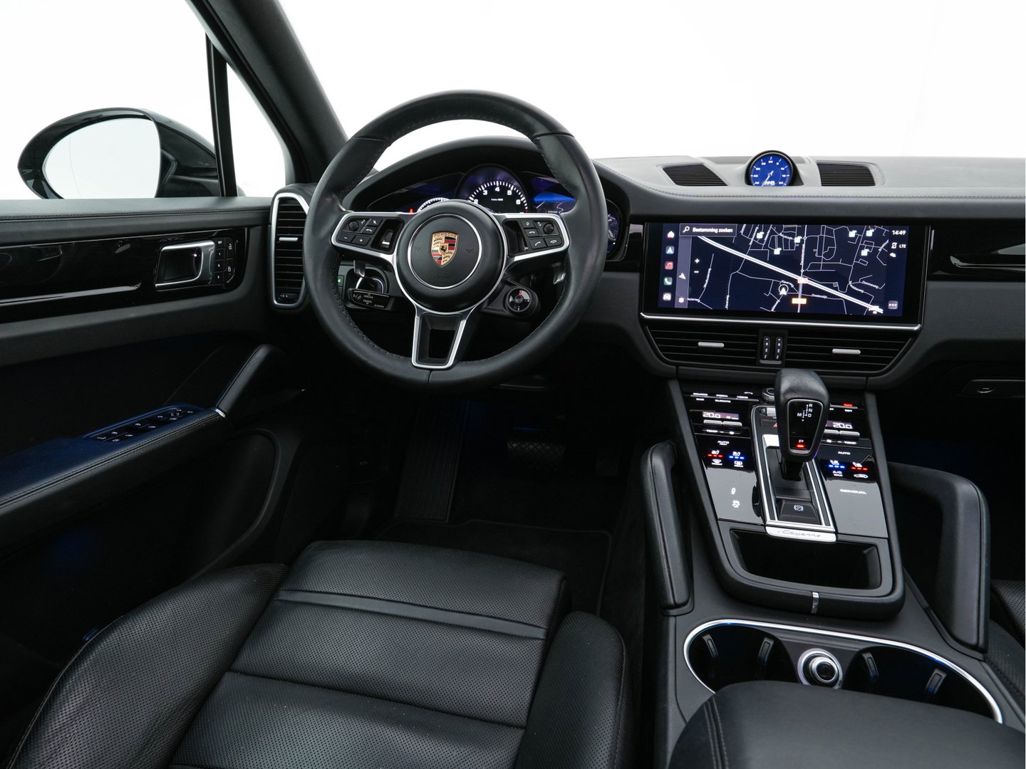 Porsche Cayenne 3.0 E-Hybrid (Plug-in) {SoH-100%} (INCL.BTW) *PANO | LEATHER | FULL-LED | SPORT-CHRONO | MEMORY-PACK | BOSE-SOUND | TOP-VIEW | HEATED-COMFORTSEATS | NAVI-FULLAMP | PRIVACY-GLASS | SHIFT-PADDLES | 22''ALU | TOWBAR*