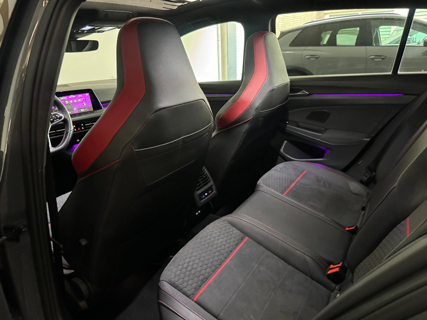 Volkswagen Golf 2.0 TSI GTI Pano|BTW|H/K|HuD|Nürburgring|Dodehoek|Camera|Keyless