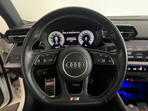 Audi A3 Sportback 45 TFSI e S edition Competition Pano|B&O|Sfeer|ACC|Lane|Camera