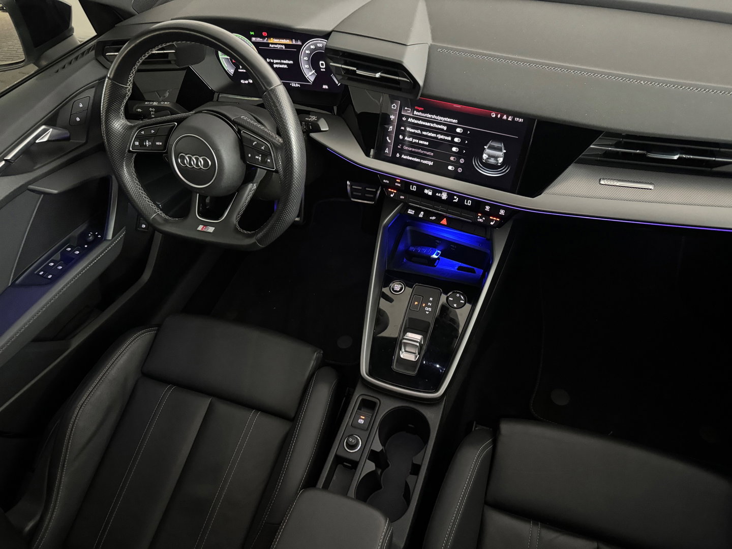 Audi A3 Sportback 45 TFSI e S edition Competition Pano|B&O|Sfeer|ACC|Lane|Camera