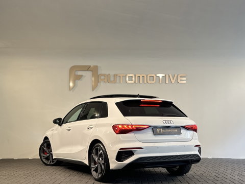 Audi A3 Sportback 45 TFSI e S edition Competition Pano|B&O|Sfeer|ACC|Lane|Camera
