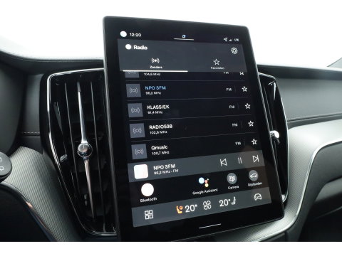 Volvo XC60 2.0 T8 Plug-in hybrid AWD Ultra Black Edition | Facelift 2026 | Pano-dak | H&K Audio | Head up | Gelaagd Glas | Blis | ACC | 360 camera |
