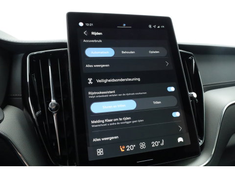 Volvo XC60 2.0 T8 Plug-in hybrid AWD Ultra Black Edition | Facelift 2026 | Pano-dak | H&K Audio | Head up | Gelaagd Glas | Blis | ACC | 360 camera |