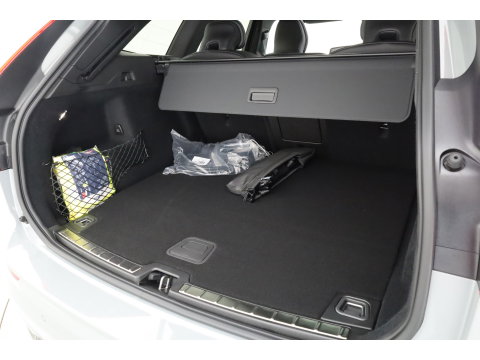 Volvo XC60 2.0 T8 Plug-in hybrid AWD Ultra Black Edition | Facelift 2026 | Pano-dak | H&K Audio | Head up | Gelaagd Glas | Blis | ACC | 360 camera |