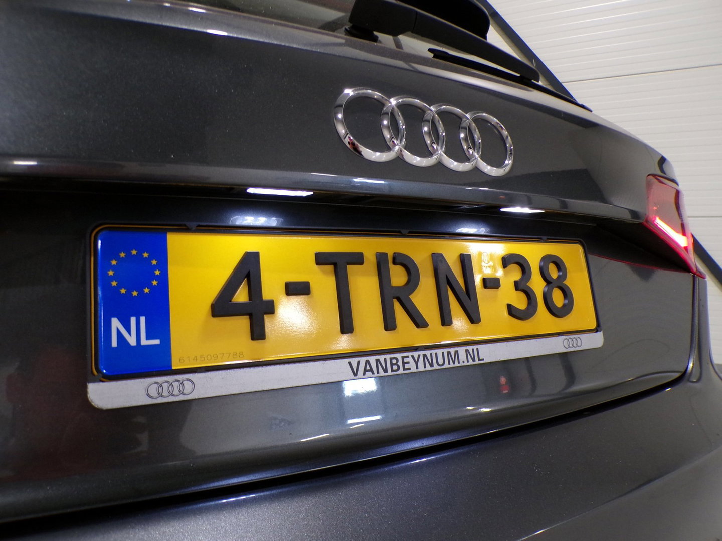 Audi A3 Sportback 1.4 TFSI 150PK S-Line "Origineel NL!" Automaat! 2x S-Line Xenon-LED Sportstoelen Navigatie Bluetooth 18"Velgen