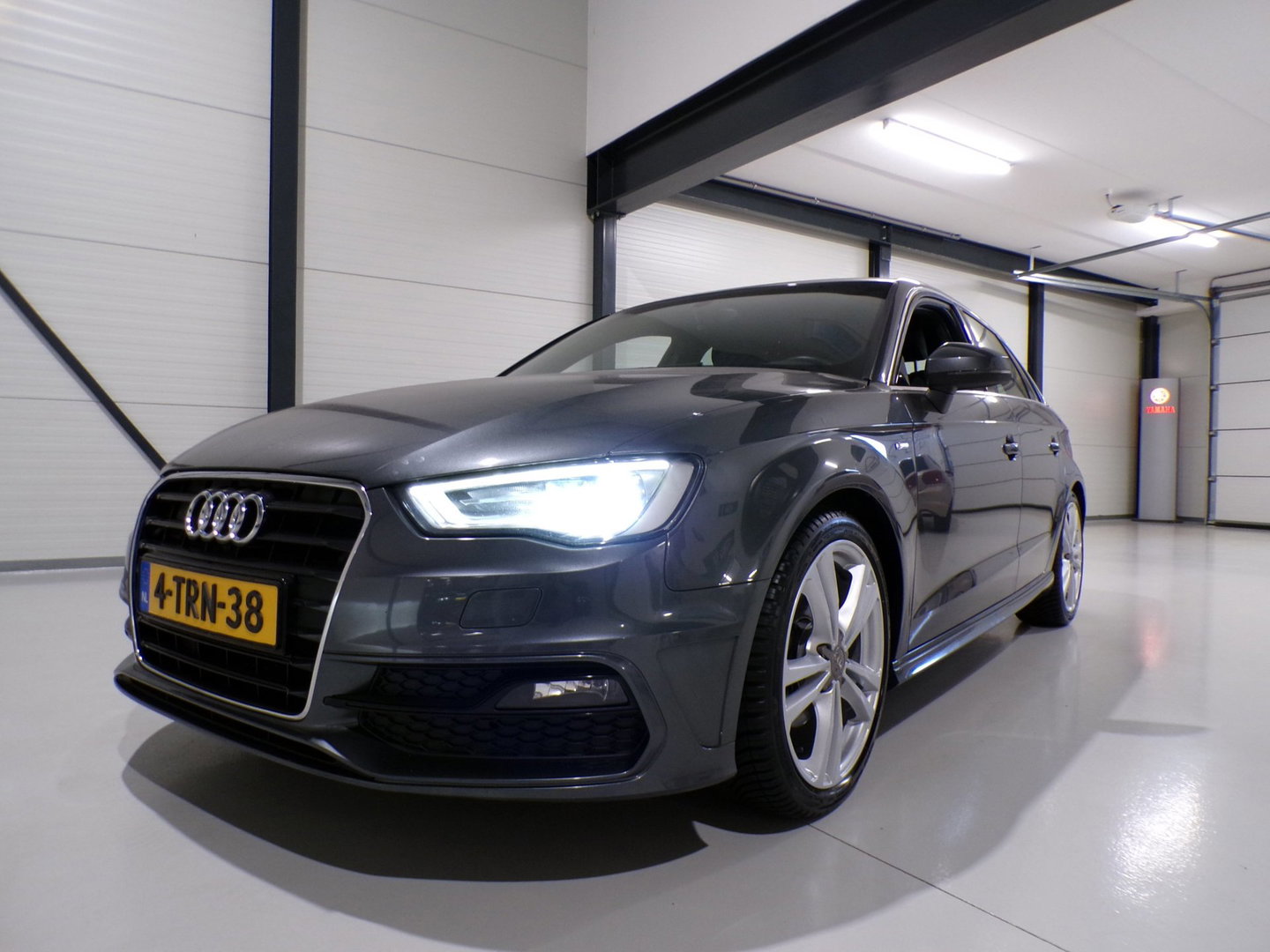 Audi A3 Sportback 1.4 TFSI CoD 140PK S-Line "Origineel NL!" Automaat! 2x S-Line Xenon-LED Sportstoelen Navigatie Bluetooth 18"Velg