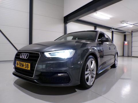 Audi A3 Sportback 1.4 TFSI 150PK S-Line "Origineel NL!" Automaat! 2x S-Line Xenon-LED Sportstoelen Navigatie Bluetooth 18"Velgen