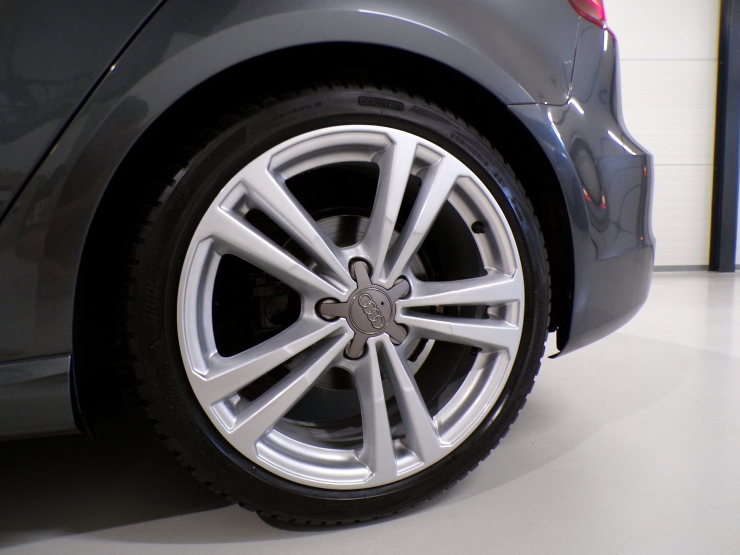 Audi A3 Sportback 1.4 TFSI 150PK S-Line "Origineel NL!" Automaat! 2x S-Line Xenon-LED Sportstoelen Navigatie Bluetooth 18"Velgen