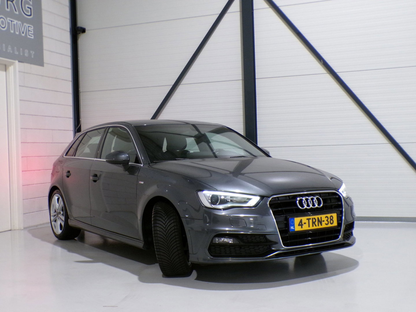 Audi A3 Sportback 1.4 TFSI 150PK S-Line "Origineel NL!" Automaat! 2x S-Line Xenon-LED Sportstoelen Navigatie Bluetooth 18"Velgen