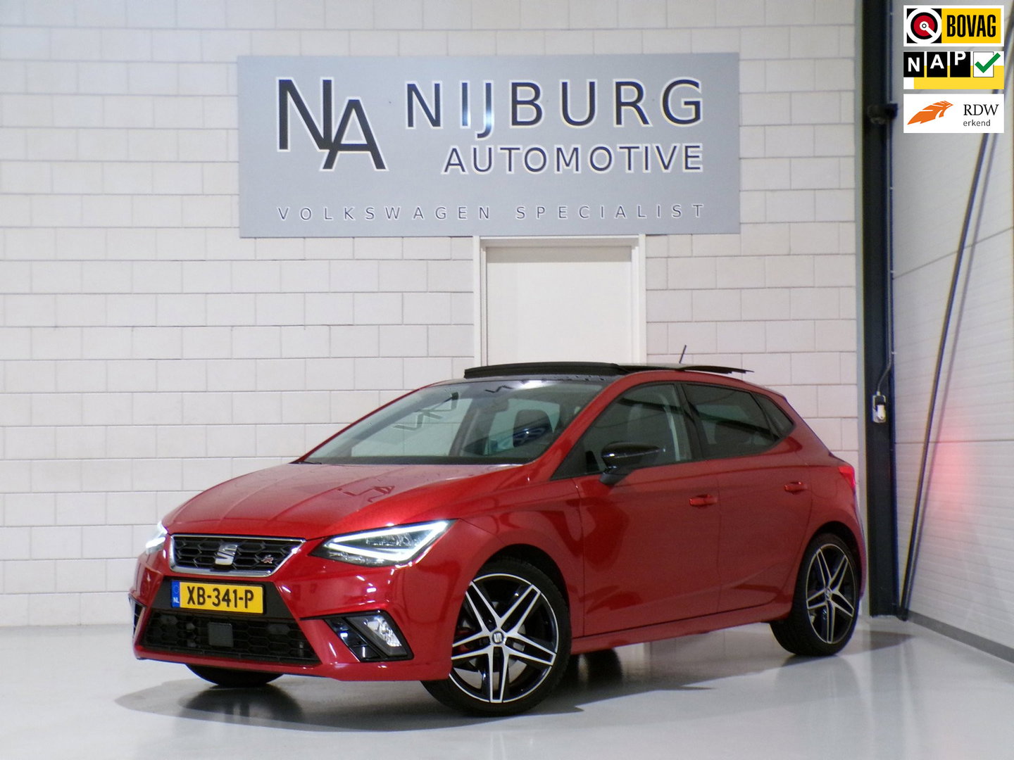 SEAT Ibiza 1.0 TSI FR Business Intense "Origineel NL!" Pano Apple-Carplay Beats Full-LED Camera Parkeersensoren Keyless 18"Velgen