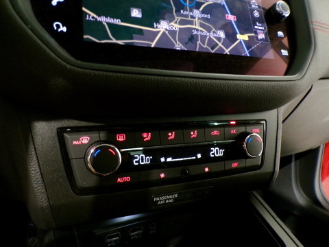 SEAT Ibiza 1.0 TSI FR Business Intense "Origineel NL!" Pano Apple-Carplay Beats Full-LED Camera Parkeersensoren Keyless 18"Velgen