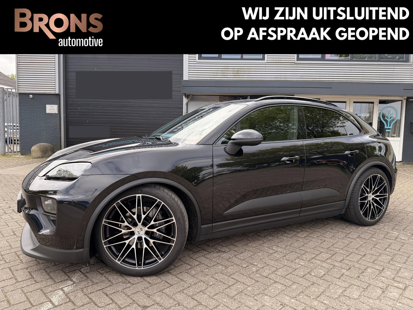 Porsche Macan 100 kWh Spyder 22 inc l luchtvering l Pano l Matrix Led