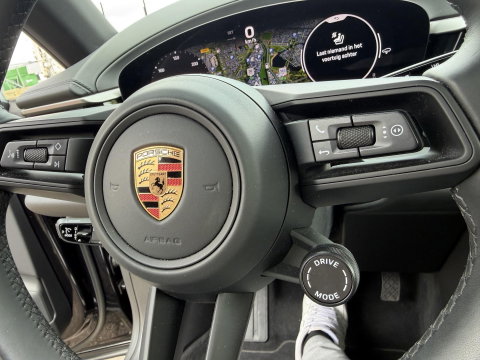 Porsche Macan 100 kWh Spyder 22 inc l luchtvering l Pano l Matrix Led