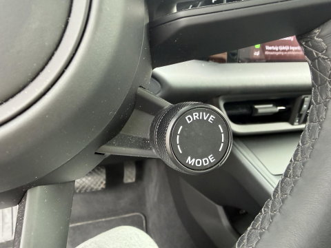 Porsche Macan 100 kWh Spyder 22 inc l luchtvering l Pano l Matrix Led