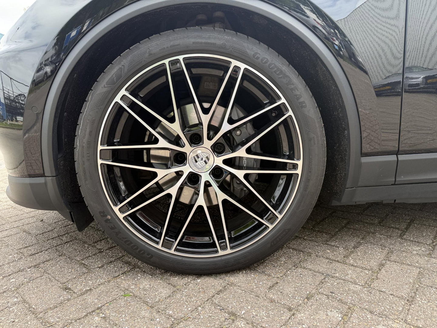 Porsche Macan 100 kWh Spyder 22 inc l luchtvering l Pano l Matrix Led