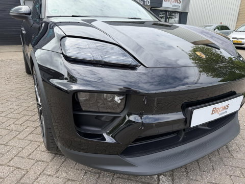 Porsche Macan 100 kWh Spyder 22 inc l luchtvering l Pano l Matrix Led