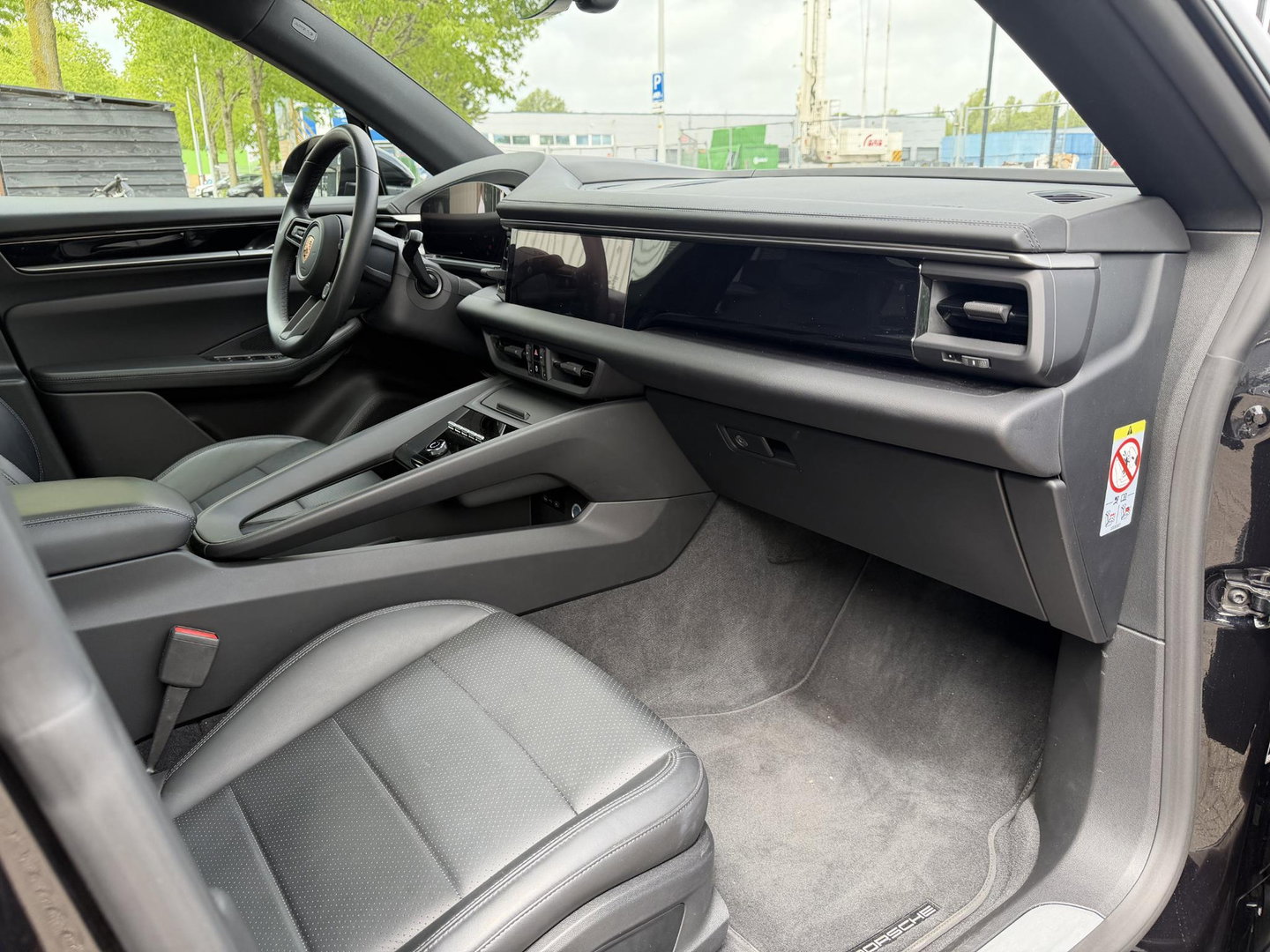 Porsche Macan 100 kWh Spyder 22 inc l luchtvering l Pano l Matrix Led