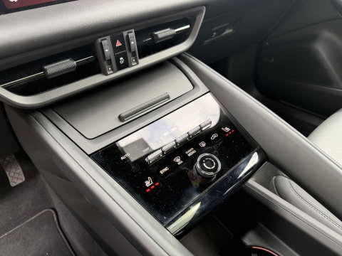 Porsche Macan 100 kWh Spyder 22 inc l luchtvering l Pano l Matrix Led
