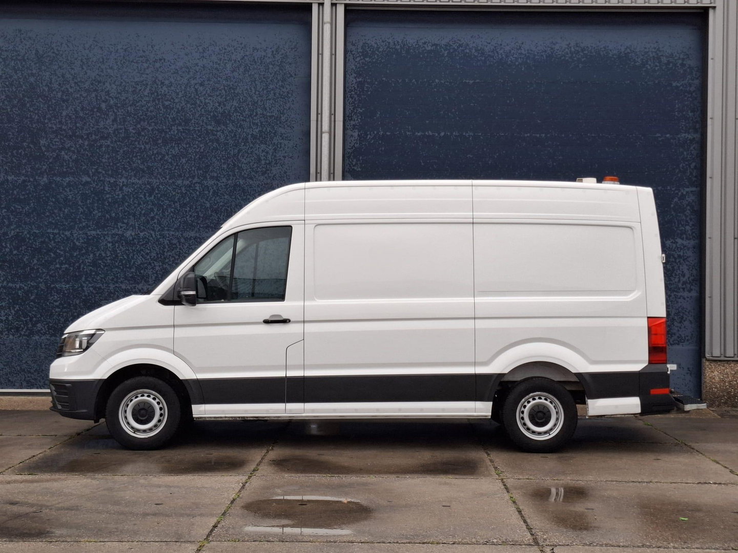 Volkswagen Crafter 35 2.0 TDI L3H3 EL Highline AIRCO / CRUISE CONTROLE / TREKHAAK / NAVI / CARPLAY