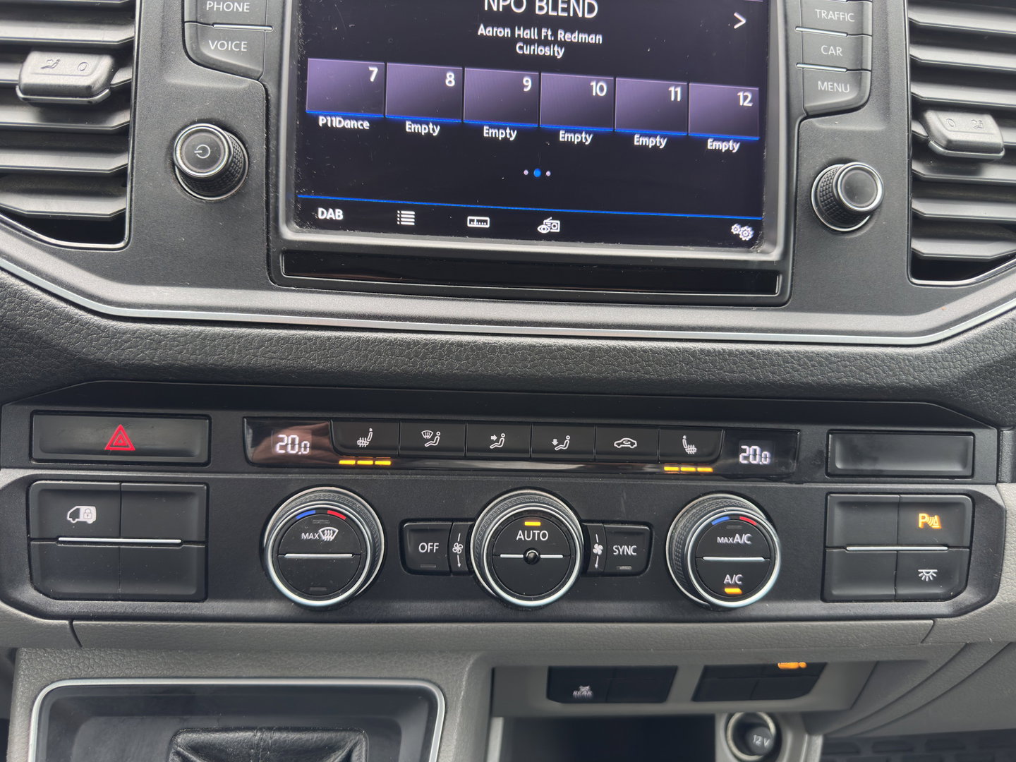 MAN eTGE Basis 36 kWh L3 H3 (2-FASE) {Soh-86%} Aut. *HEATPUMP | NAVI-FULLMAP | AIRCO | CRUISE | CAMERA | HEATED-ERGO-SEATS | PDC | DAB | WIFI | FULL-LED | CCS-FASTLOADER | 18"ALU*
