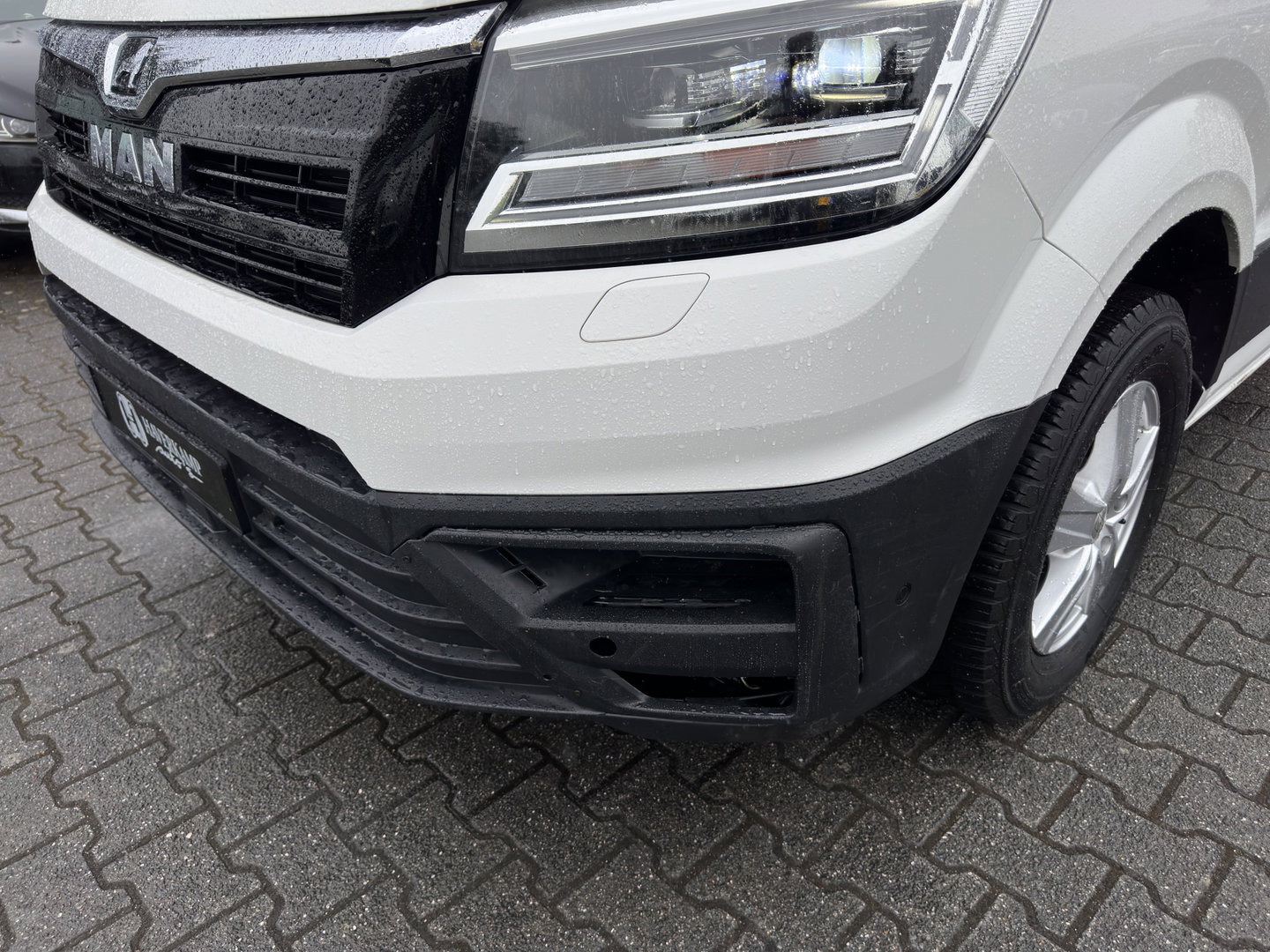 MAN eTGE Basis 36 kWh L3 H3 (2-FASE) {Soh-86%} Aut. *HEATPUMP | NAVI-FULLMAP | AIRCO | CRUISE | CAMERA | HEATED-ERGO-SEATS | PDC | DAB | WIFI | FULL-LED | CCS-FASTLOADER | 18"ALU*