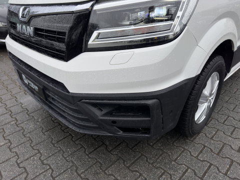 MAN eTGE Basis 36 kWh L3 H3 (2-FASE) {Soh-86%} Aut. *HEATPUMP | NAVI-FULLMAP | AIRCO | CRUISE | CAMERA | HEATED-ERGO-SEATS | PDC | DAB | WIFI | FULL-LED | CCS-FASTLOADER | 18"ALU*
