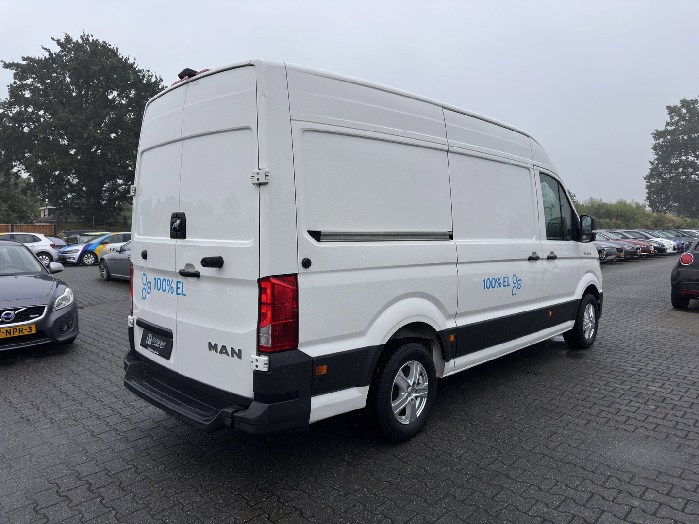 MAN eTGE Basis 36 kWh L3 H3 (2-FASE) {Soh-86%} Aut. *HEATPUMP | NAVI-FULLMAP | AIRCO | CRUISE | CAMERA | HEATED-ERGO-SEATS | PDC | DAB | WIFI | FULL-LED | CCS-FASTLOADER | 18"ALU*