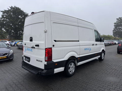MAN eTGE Basis 36 kWh L3 H3 (2-FASE) {Soh-86%} Aut. *HEATPUMP | NAVI-FULLMAP | AIRCO | CRUISE | CAMERA | HEATED-ERGO-SEATS | PDC | DAB | WIFI | FULL-LED | CCS-FASTLOADER | 18"ALU*