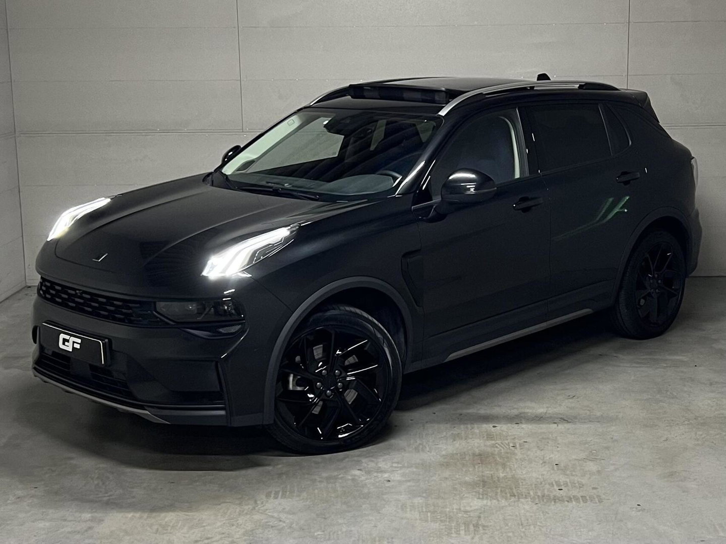 Lynk & Co 01 1.5 Plug-in Black Edition Sfeerver. CarPlay 360°
