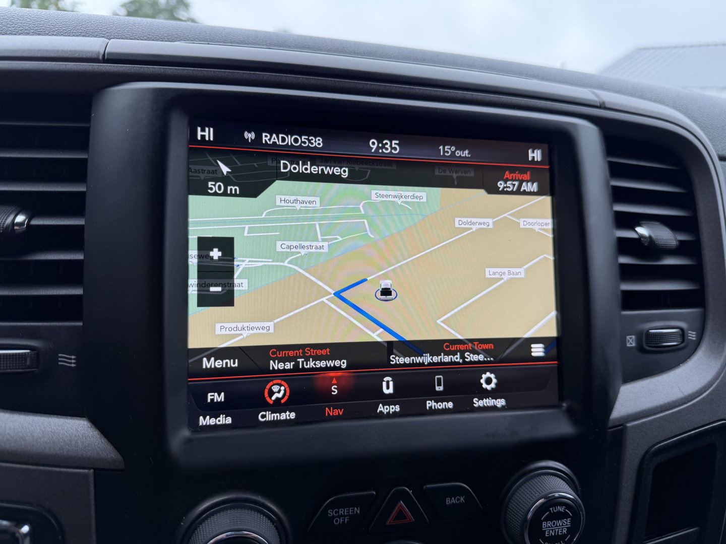 Dodge Ram Pick-Up 1500 CLASSIC 4x4 / Prins LPG / luchtvering achter / trekhaak 3500 kg / 5 persoons / lease vanaf € 619 / cruise en climate control / navigatie / vaste prijs rijklaar € 37.750 ex btw