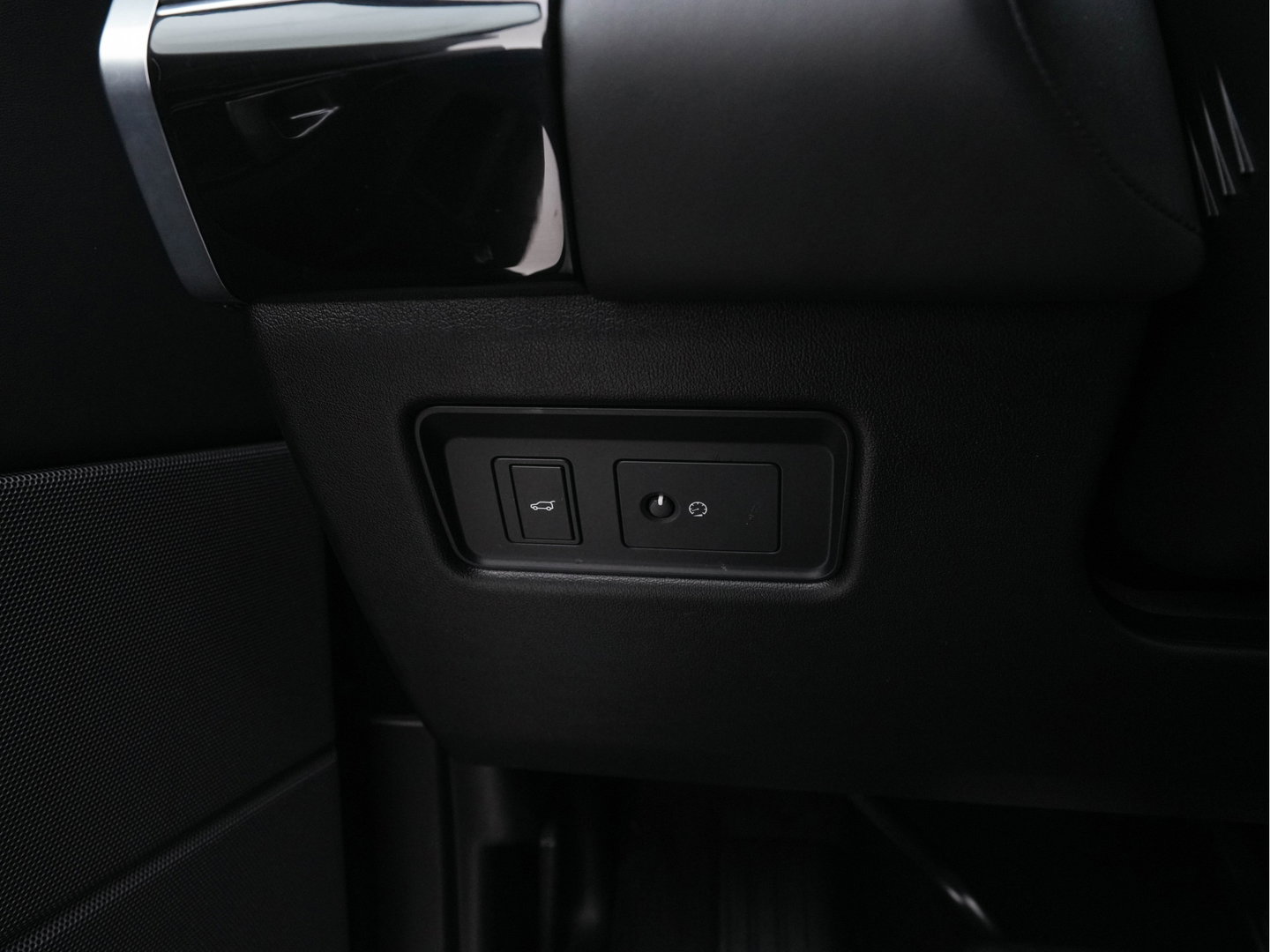 Land Rover Range Rover Sport D300 Autobiography Dynamic (INCL.BTW) Aut. *PANO | HEAD-UP | LEATHER | FULL-LED | MEMORY-PACK | TOP-VIEW | BLIND-SPOT | MERIDIAN-SOUND | DIGI-COCKPIT | HEATED-COMFORTSEATS | PRIVACY-GLASS | SHIFT-PADDLES | TOWBAR | 22'