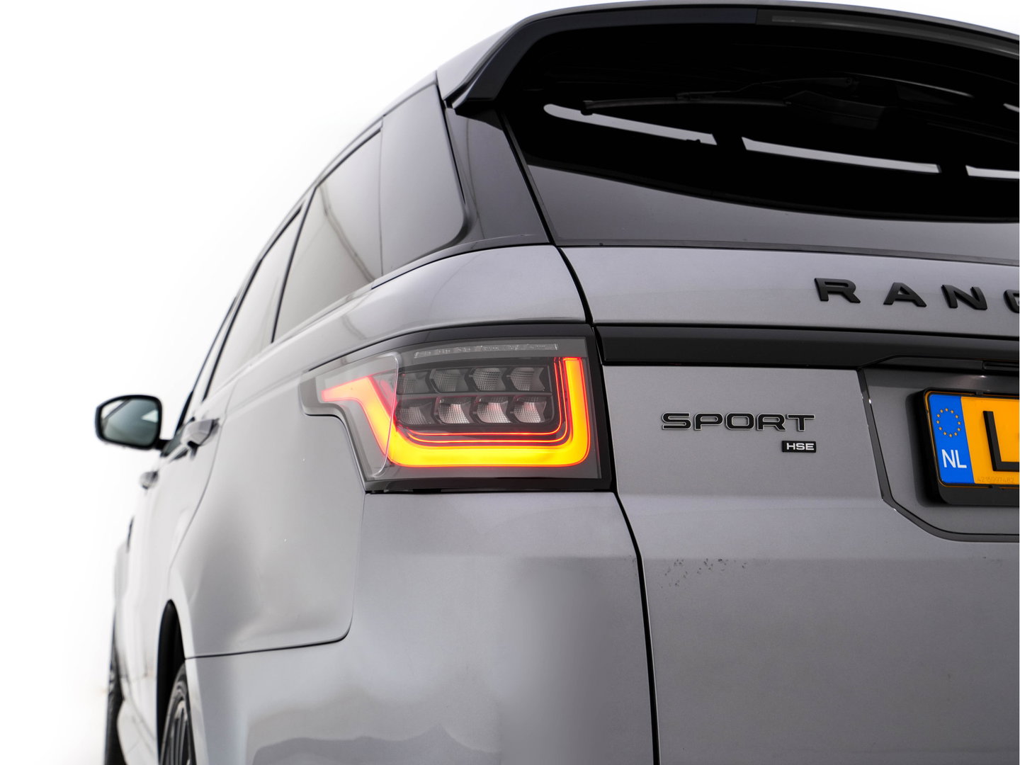 Land Rover Range Rover Sport D300 Autobiography Dynamic (INCL.BTW) Aut. *PANO | HEAD-UP | LEATHER | FULL-LED | MEMORY-PACK | TOP-VIEW | BLIND-SPOT | MERIDIAN-SOUND | DIGI-COCKPIT | HEATED-COMFORTSEATS | PRIVACY-GLASS | SHIFT-PADDLES | TOWBAR | 22'