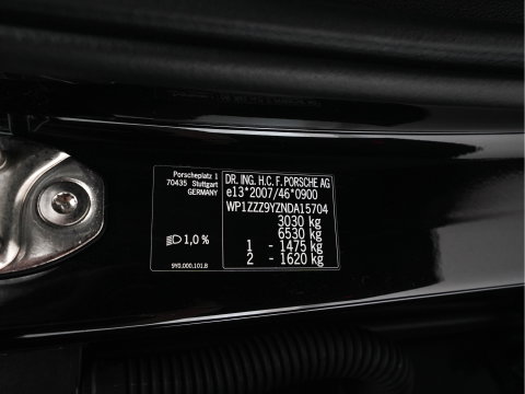 Porsche Cayenne 3.0 E-Hybrid (Plug-in) {SoH-100%} (INCL.BTW) *PANO | LEATHER | FULL-LED | SPORT-CHRONO | MEMORY-PACK | BOSE-SOUND | TOP-VIEW | HEATED-COMFORTSEATS | NAVI-FULLAMP | PRIVACY-GLASS | SHIFT-PADDLES | 22''ALU | TOWBAR*
