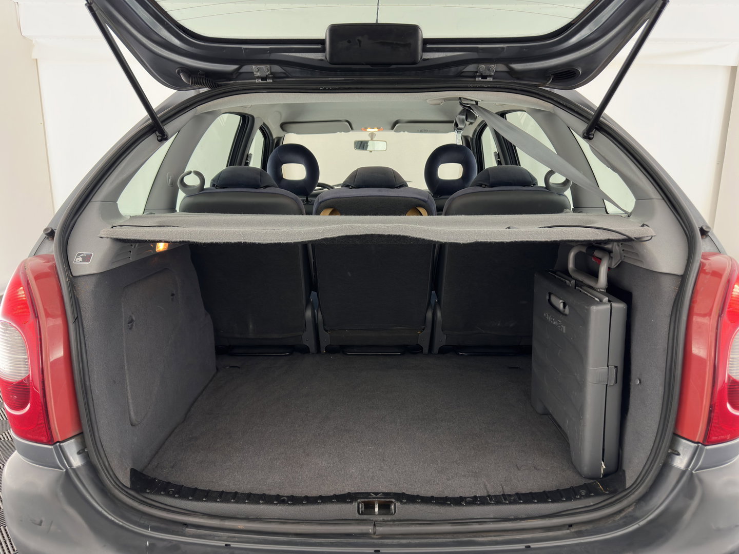 Citroën Xsara Picasso 1.6i Différence *AIRCO | COMFORT-SEATS | RADIO-CD/MP3 | TOWBAR*