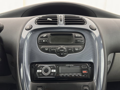 Citroën Xsara Picasso 1.6i Différence *AIRCO | COMFORT-SEATS | RADIO-CD/MP3 | TOWBAR*
