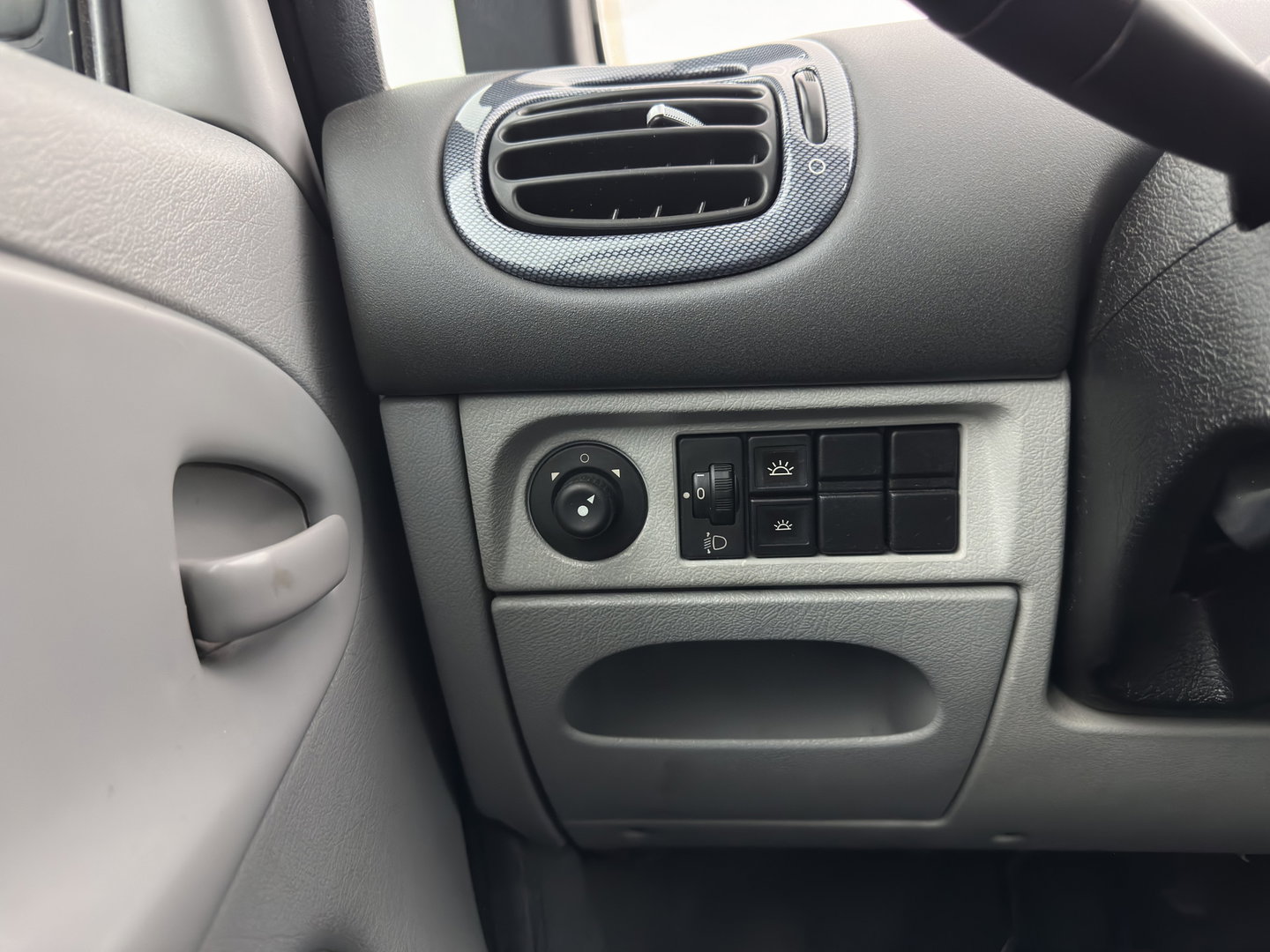 Citroën Xsara Picasso 1.6i Différence *AIRCO | COMFORT-SEATS | RADIO-CD/MP3 | TOWBAR*