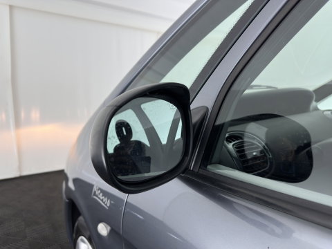 Citroën Xsara Picasso 1.6i Différence *AIRCO | COMFORT-SEATS | RADIO-CD/MP3 | TOWBAR*