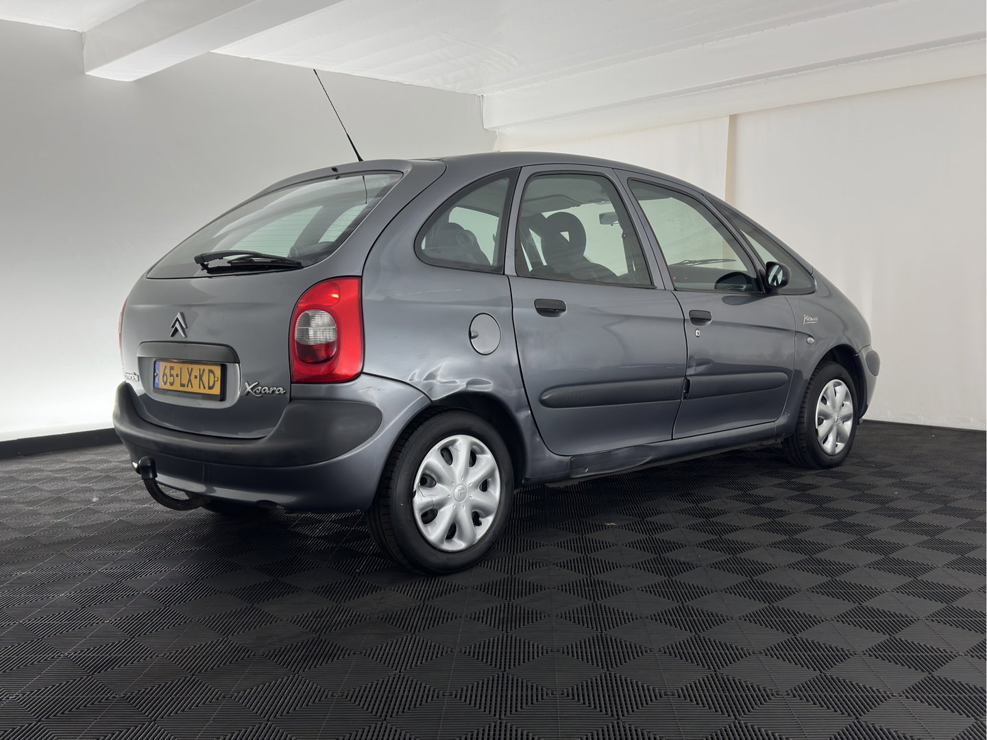 Citroën Xsara Picasso 1.6i Différence *AIRCO | COMFORT-SEATS | RADIO-CD/MP3 | TOWBAR*