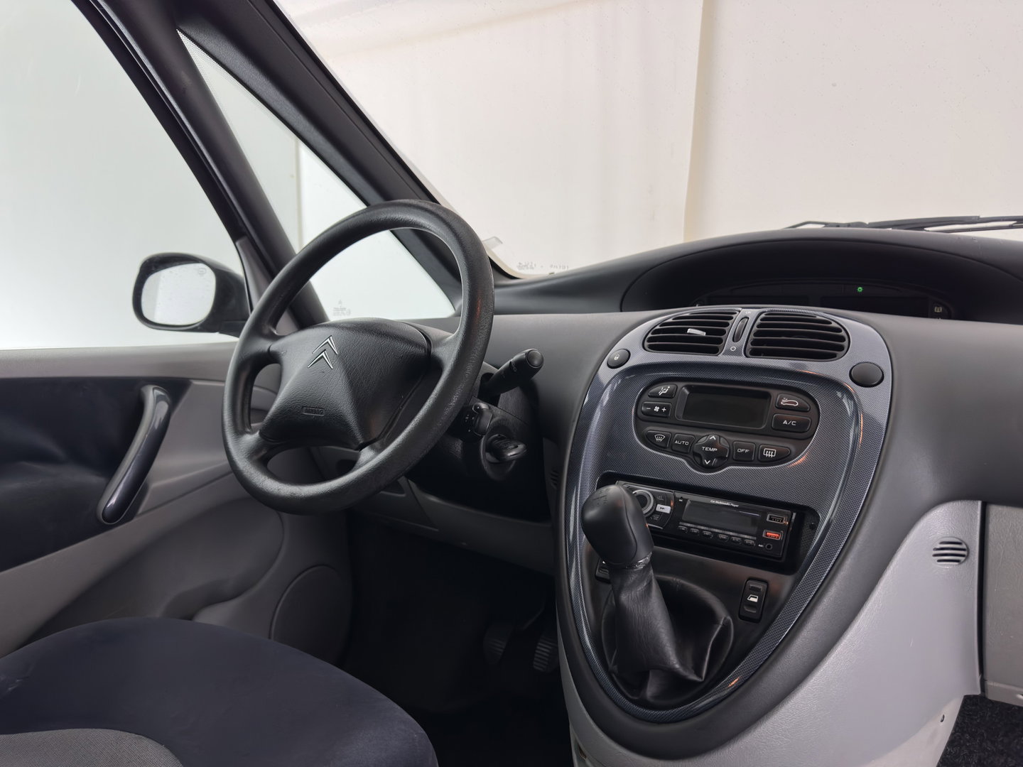 Citroën Xsara Picasso 1.6i Différence *AIRCO | COMFORT-SEATS | RADIO-CD/MP3 | TOWBAR*