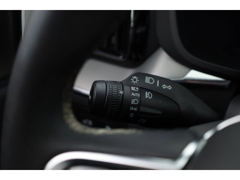 Volvo XC60 T6 Plug-in hybrid Plus Black Edition | Pano | 360cam | H&K Audio | Memory | Elek. Trekhaak | Pilot Assist | Bliss
